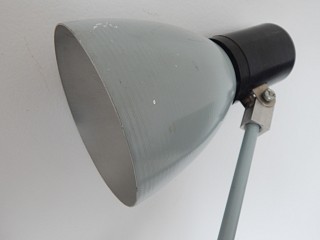 Dílenská lampa